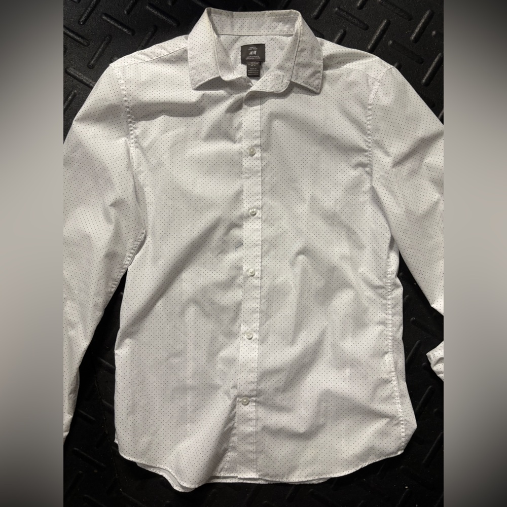 H&M Black and White Dotted Blouse